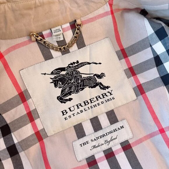 Authentic Burberry Sandringham trench coat Tan (US size 6) Great condition! - Picture 8 of 12